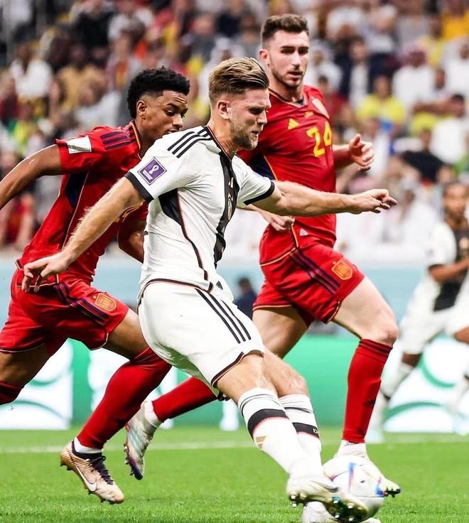 中超：上海海港3-2击败长春亚泰（中超战报：上海海港3比2战胜长春亚泰）