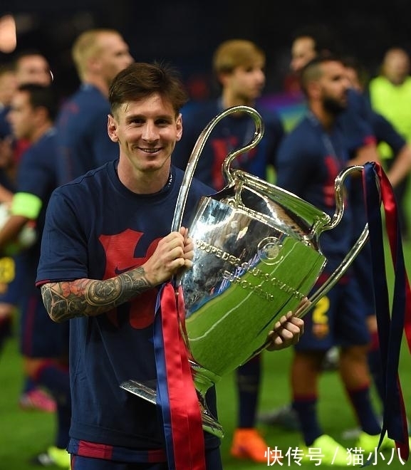 伯纳乌的嘘声？贝林厄姆：我理解，球迷花了很多钱来看比赛（贝林厄姆谈伯纳乌嘘声：理解球迷，他们花了很多钱来看球）