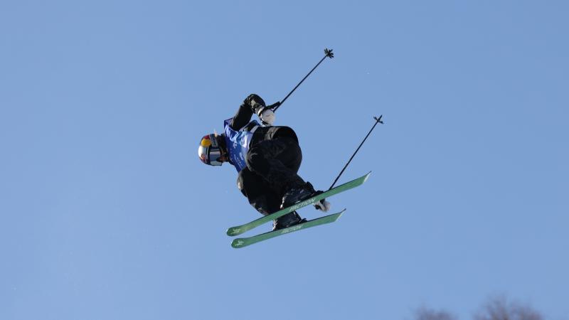 尤文跟队：鲁加尼目标下周欧冠复出，布雷默可能12月下旬回归（尤文随队消息：鲁加尼力争下周欧冠复出，布雷默预计12月下旬回归）