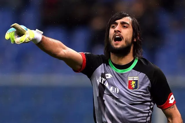 开场16分钟35秒，巴萨遭遇欧冠单场比赛最快的两个丢球（巴萨在欧冠开场16分35秒连丢两球，创单场最快丢球纪录）