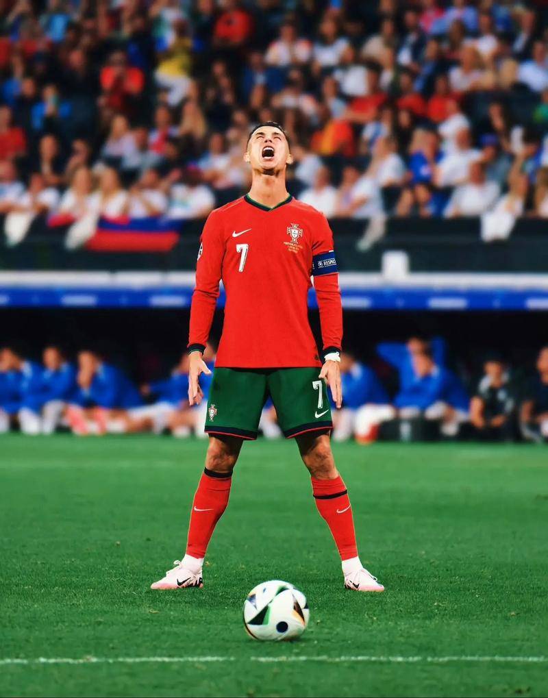 阿森纳圣诞登顶英超，历史数据揭示半数领跑者最终夺冠（阿森纳圣诞领跑英超，过往数据显示半数榜首最终夺冠）