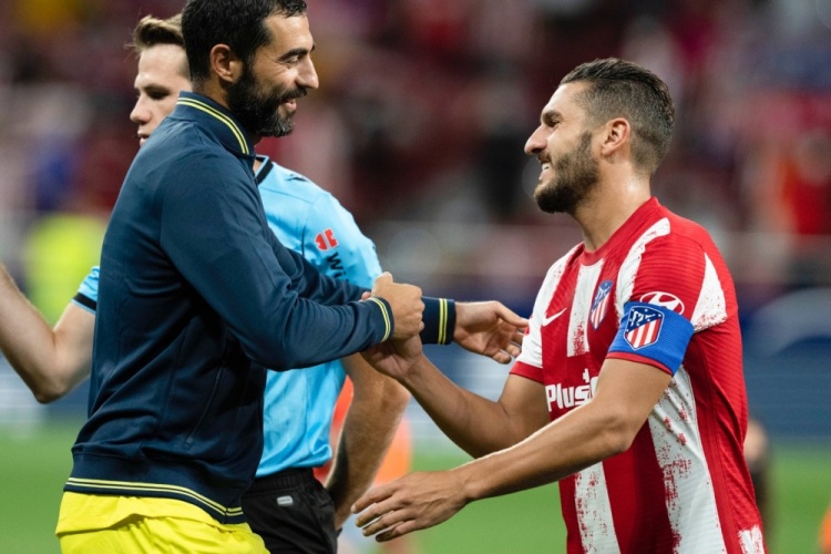 范德芬：我没想伤害伊萨克只想挡射门，给他发了信息送去祝福（范德芬：无意伤及伊萨克，只想封堵射门，已发信息送上祝福）