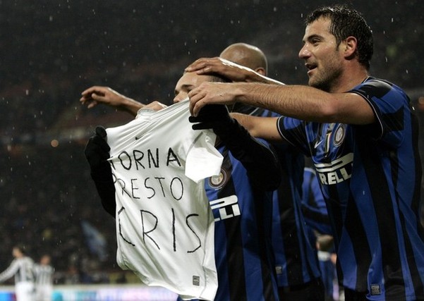 日媒：日本国门铃木彩艳预计13日在日本接受手指骨折手术（日媒称日本门将铃木彩艳预计13日于国内接受手指骨折手术）