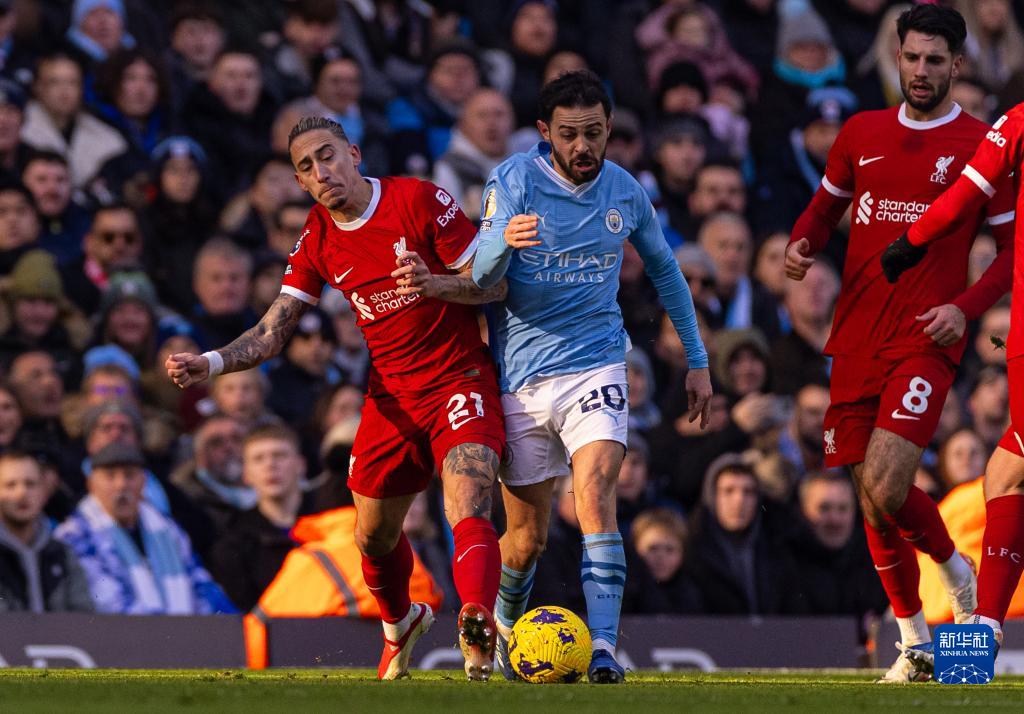 高效！约基奇16投11中砍下准三双，末节连中三分定乾坤（手感火热！约基奇16中11砍准三双，末节连飙三分锁定胜局）